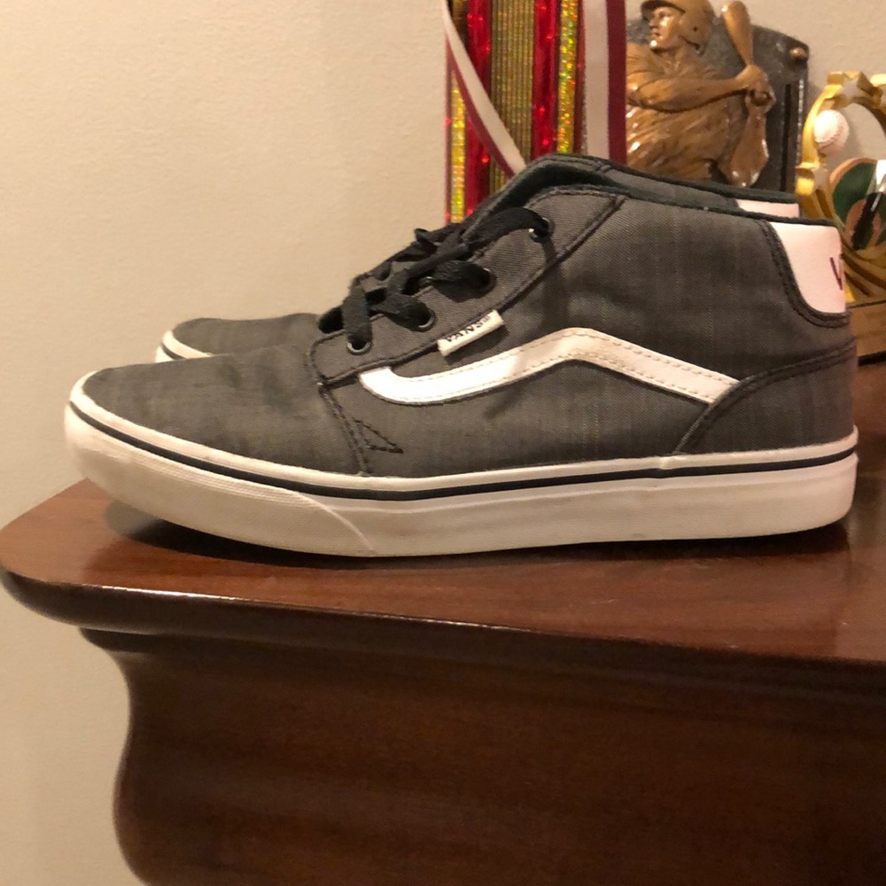 Vans dark gray mid high top sz 5 youth